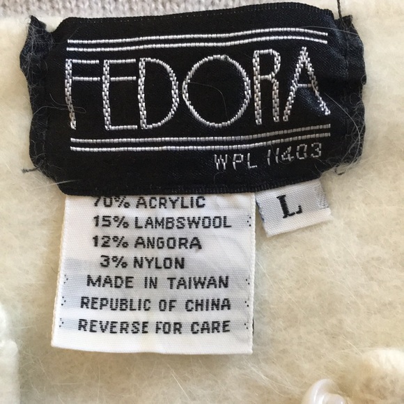 Vintage Fedora Cream & Grey Lambswool & Angora Cardigan w/Pearl Button Details - Picture 5 of 7